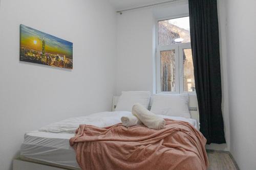 Enkplatz U3 Getaway: Affordable 5-BR Shared Apartment