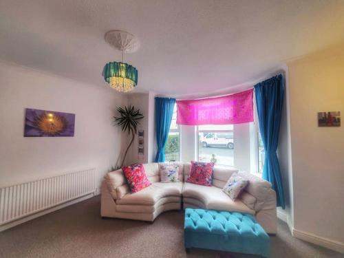 A spacious 1 bedroom Victorian apartment.
