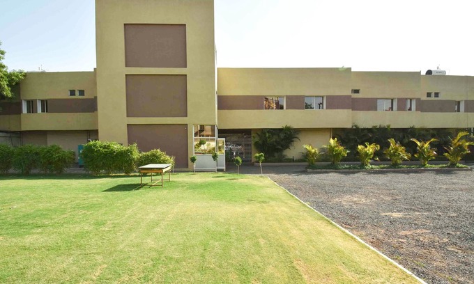 Dewas Hotel | Abhinav Hotel