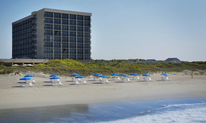 Atlantic Beach Hotel | DoubleTree by Hilton Atlantic Beach Oceanfront