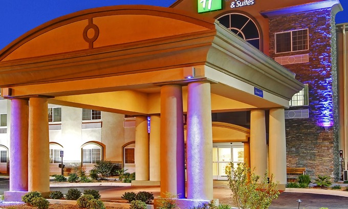Carlsbad Hotel | Holiday Inn Express Hotel & Suites Carlsbad, an Ihg Hotel