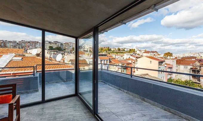 Istanbul City Center Apartamento | Cozy Flat w Terrace 5 min to Red Church in Fatih