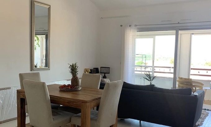 Villeneuve-de-la-Raho Apartamento | Canigou view loft
