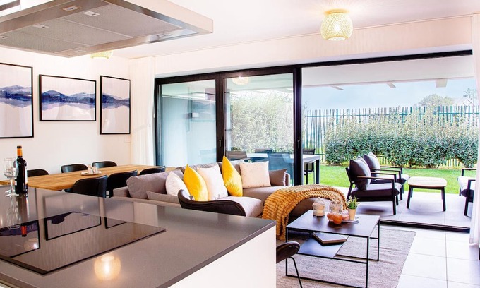Nueva Milla de Oro Apartamento | Apartment Estepona, 2 bedrooms, 4 persons