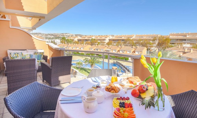 Platja de l'Arenal Apartamento | Penthouse Moreras del Saladar with A/C and Wi-fi
