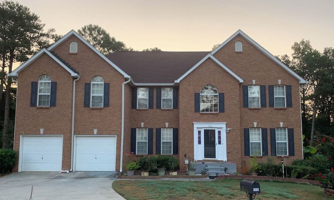 Grayson Casa | Very quiet neighborhood