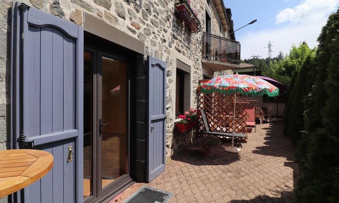 Saint-Flour Cabaña | Gite Saint-Flour, 2 bedrooms, 5 persons