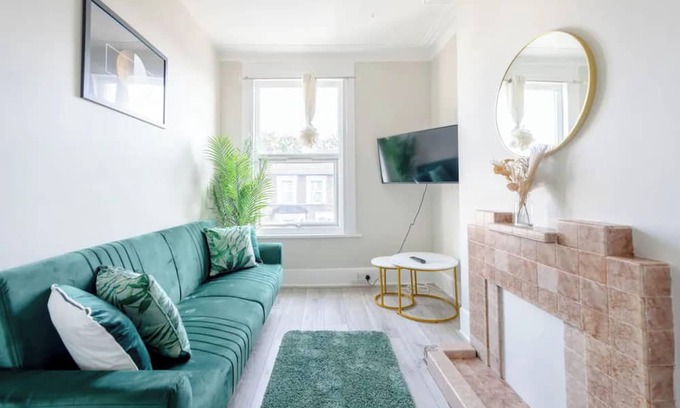 Walthamstow Apartamento | Chic 3BD Flat - 5 Mins to Walthamstow Central!