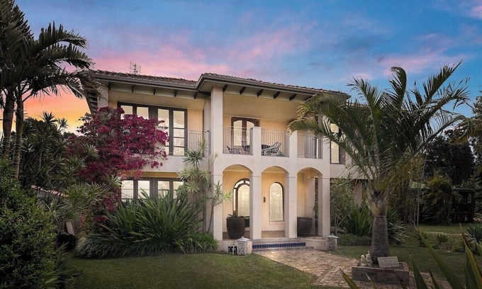 Swan Bay Casa | Casa Pacifica - A trip to Spain, 2 Hours From Sydney. Luxury Waterfront Villa, Escape, Relax, Reset.