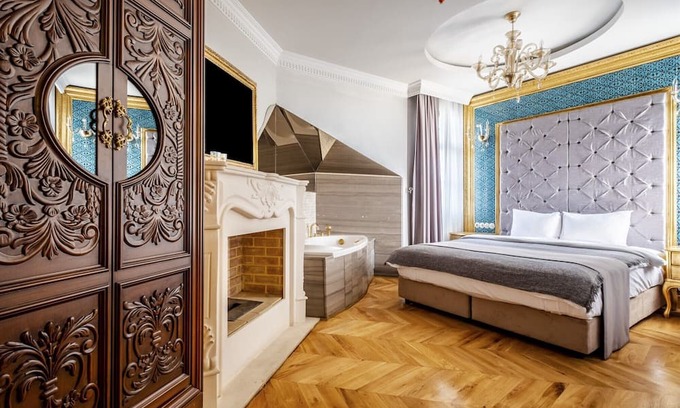 Beylerbeyi Casa | Studio w Garden in Historic Mansion in Beylerbeyi