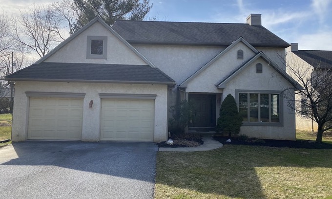 Rohrerstown Casa | Lancaster County Home Centrally Located