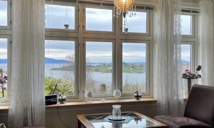 Kvinnherad Casa | 6 person holiday home in Sæbøvik