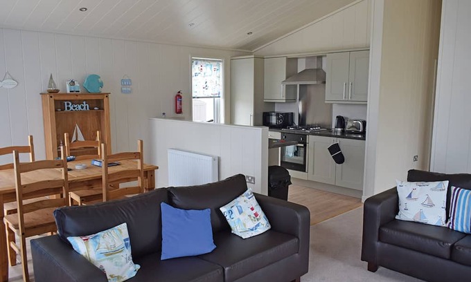 Gisleham Cabina | 2 bedroom accommodation in Lowestoft
