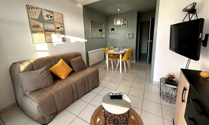 Bourgenay Apartamento | Apartment view Port Bourgenay, ideal location