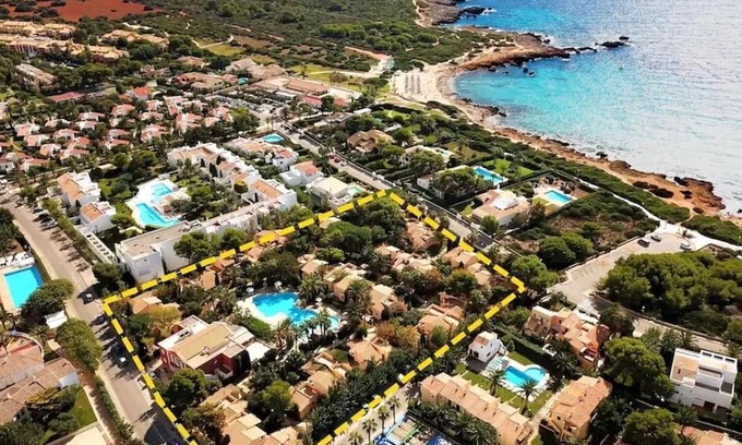 Son Carrio Chalet De Esquí | Hermoso Bungalow a Pasos de la Playa en Complejo con Piscina
