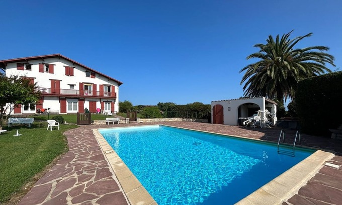 Behobie Apartamento | Apartment Urrugne, 1 bedroom, 2 persons