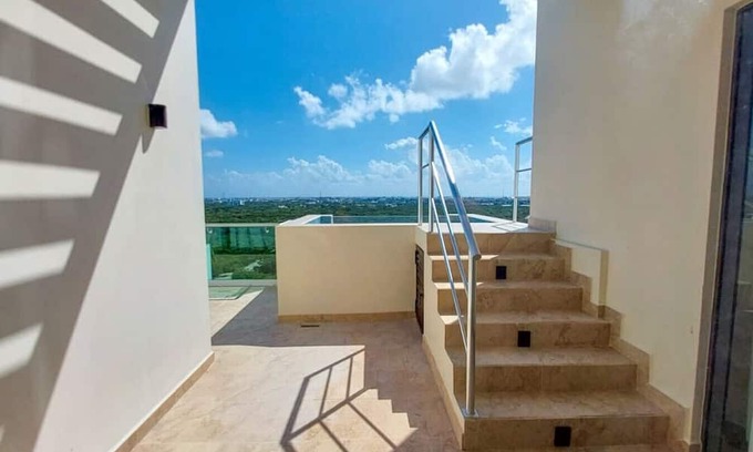 Ejidal Apartamento | Spacious 3BR PH w/Private Pool & Lux Amenities