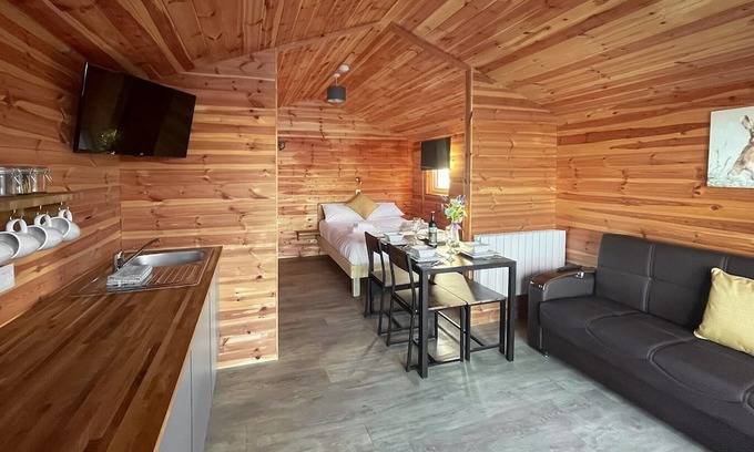 Boston Cabaña | 1 bedroom accommodation in Old Leake