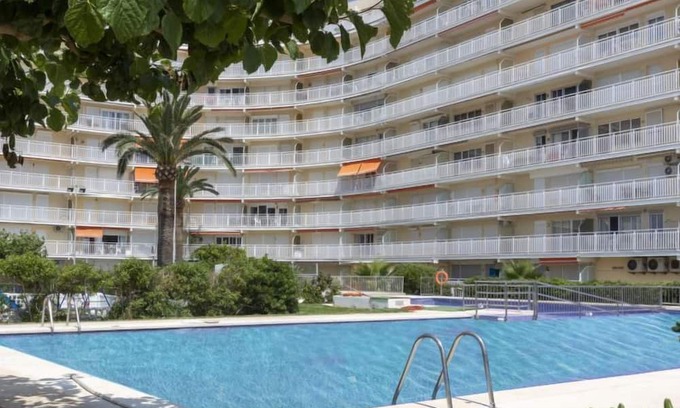 Peñíscola Apartamento | Apartment Torre Hirta in Peñiscola - 6 persons, 3 bedrooms