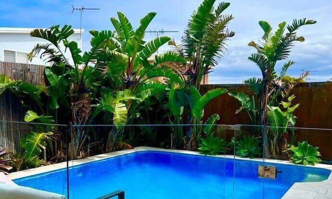 Maroubra Casa | Resort Style home close to Beach with Pool & Sauna