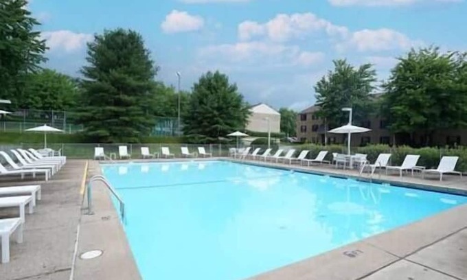 Monroeville Apartamento | Cozy private getaway.