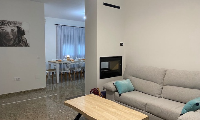 El Puerto de Santa María Chalet De Esquí | Nice house 5 min from the beach, ideal for families.