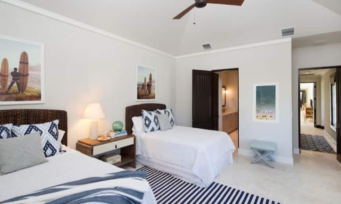 Frigate Bay Casa | Villa Bougainvillea - Sandy Bank Bay Vacation Home