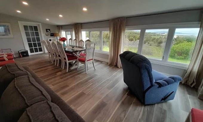 Cap Le Moine Casa | Renovated home with beautiful views of the sunset / dog friendly