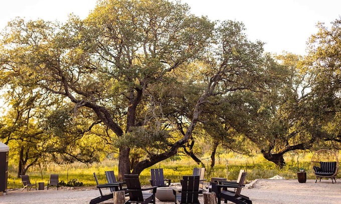 Fredericksburg Casa | Luxury Stay by Wineries | Stargazing & Nature