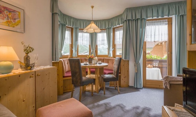 Gerlos Casa | Ferienwohnung "seeblick" für 3-4 Personen- Seilbahnen im Sommer Kostenlos