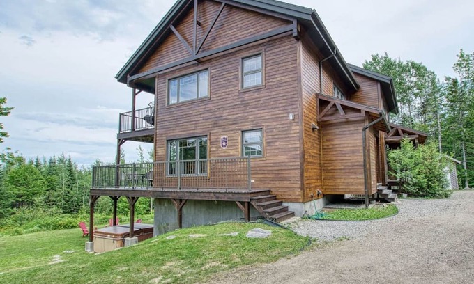 Petite-Riviere-Saint-Francois Chalet De Esquí | Le Chinook Chalet - Confort et Spa