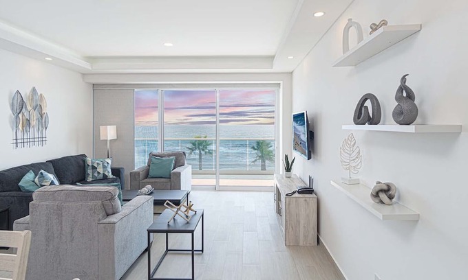 Puerto Peñasco Condominio | Splash in The New Lazy River and Sleep In Luxury Encantame Towers Velero C-302