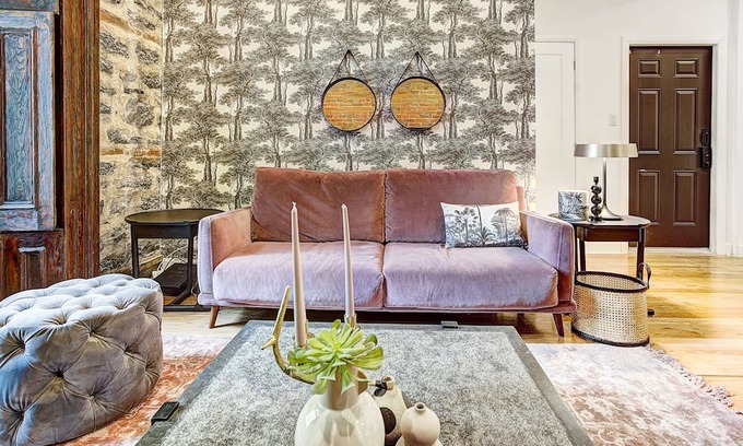 Quartier des Spectacles Apartamento | Pinterest featured-|Walk Everywhere| Heart of DT