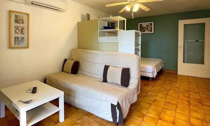 Frejus Plage Apartamento | Nice Studio With Balcony Near The Beach