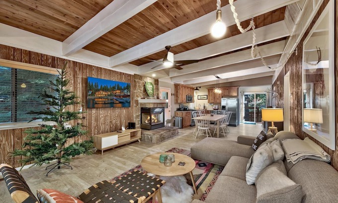 Pioneer Trail Casa | Kulow Comfy Cabin 3BR, 2BA