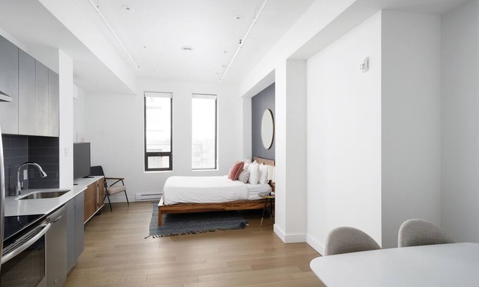 Quartier des Spectacles Casa | BAKAN - Gem in the city : MODERN loft in Old Mtl/DT