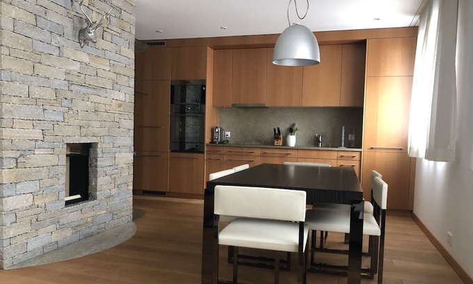 St. Moritz Apartamento | Beautiful luxury apartment in the center of St. Moritz with private parking