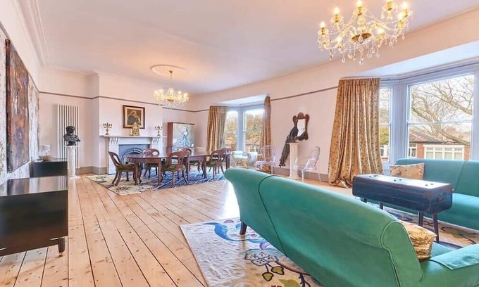 Tynemouth Casa | Host & Stay | Peacock House