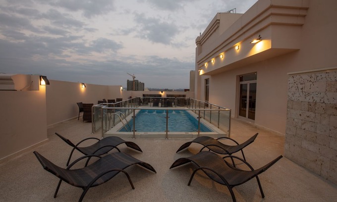 Hera Street Hotel | Seasons Park Hotel