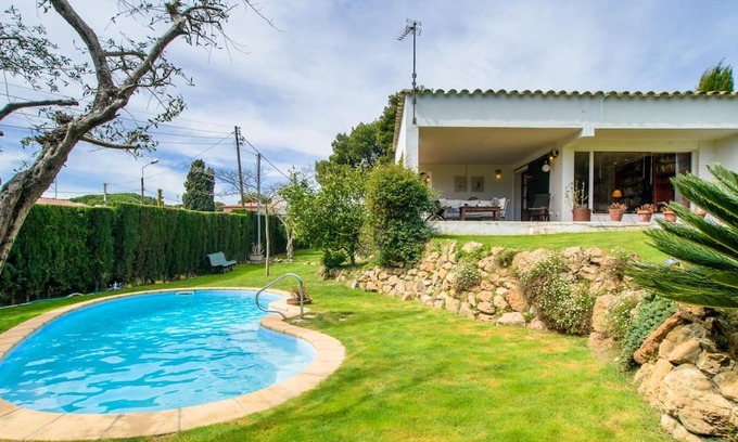 L'Escala Villa | Costabravaforrent Quimana