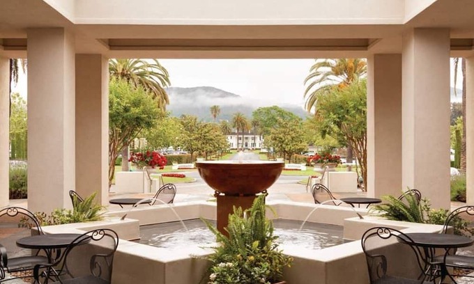 Napa Apartamento | Top Floor Napa Condo w/Golf Views Near Wineries