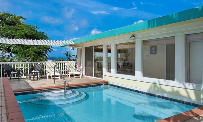 Red Hook Complejo | Private Pool villa. Walk to Sapphire Beach