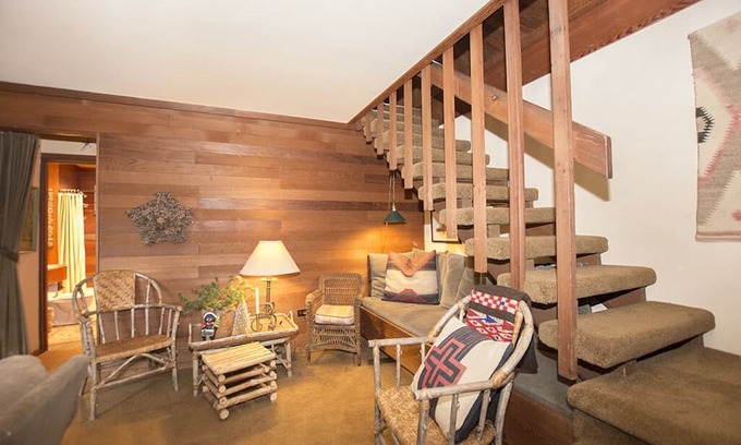 Carnelian Bay Casa | Rockwood: Cute & Unique North Shore Cabin