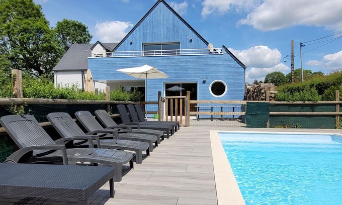 Marcey-les-Greves Cabaña | Gite Marcey-les-Grèves, 5 bedrooms, 15 persons