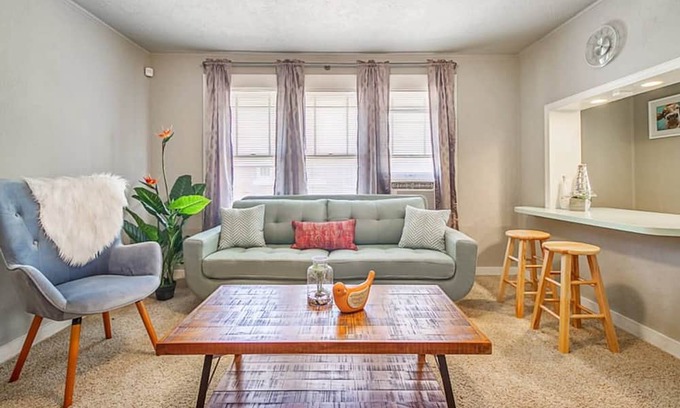 Central Oklahoma City Apartamento | 1 bed 1 bath Nice and easy close to Plaza District