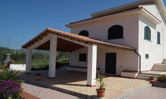 Ciminna Villa | Mountain top villa with private pool and 360 degree views