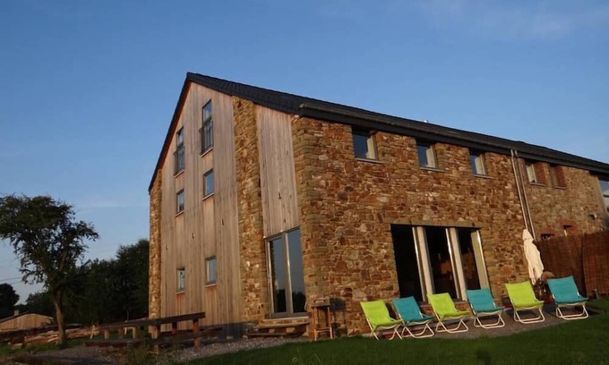 Lignieres Cabaña | Spacious and comfortable gîte with garden and very nice view