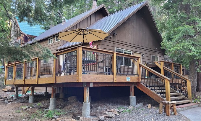 Tahoe Pines Casa | Casa rústica de West Shore Lake