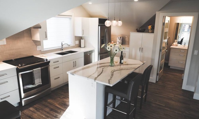 North End Casa | Ejecutivo moderno de 1 dormitorio en excelente ubicación