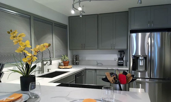 Ewa Casa | Remodeled 3 BR House - Super close to the beach!